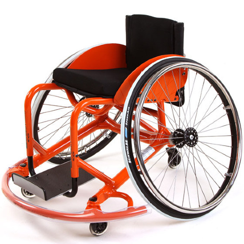 Спортивная коляска для баскетбола SPEEDY 4basket LY-710-800131 Индивидуальная спортивная коляска для баскетбола Speedy 4basket сочетает спортивный дизайн с отличной маневренностью, управляемостью и выдающимся ускорением. Благодаря 15-ти выбираемым параметрам рамы коляска может быть идеально подогнана под спортсмена. 