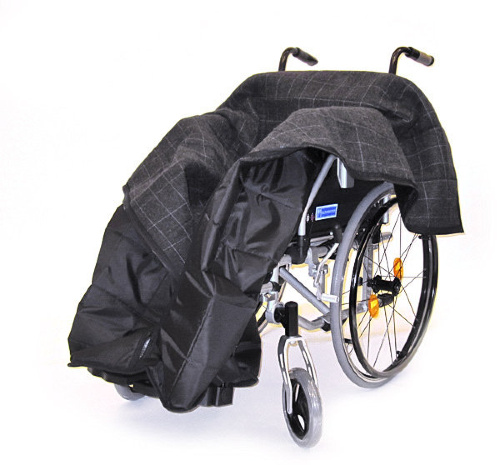 Мешок утепленный для инвалидной коляски LY-111 Этот утепленный стеганый мешок будет вам надежным спутником во время прогулок в холодное время года.
