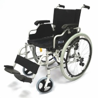Кресло-коляска инвалидная складная комнатная/прогулочная алюминиевая LY-710 (710-903/46), ширина сиденья 46 см, нагрузка 120 кг, Titan