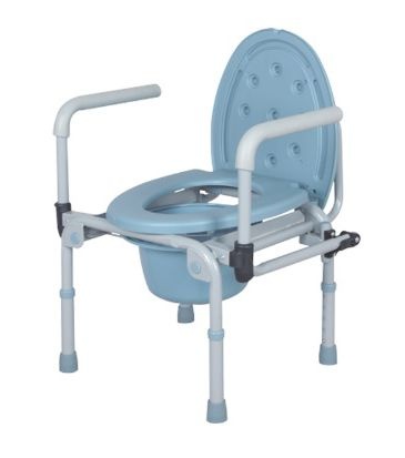 Кресло-туалет Titan LY-2006 для инвалидов со съемным санитарным устройством, откидными подлокотниками, серии "Akkord-Klapp"