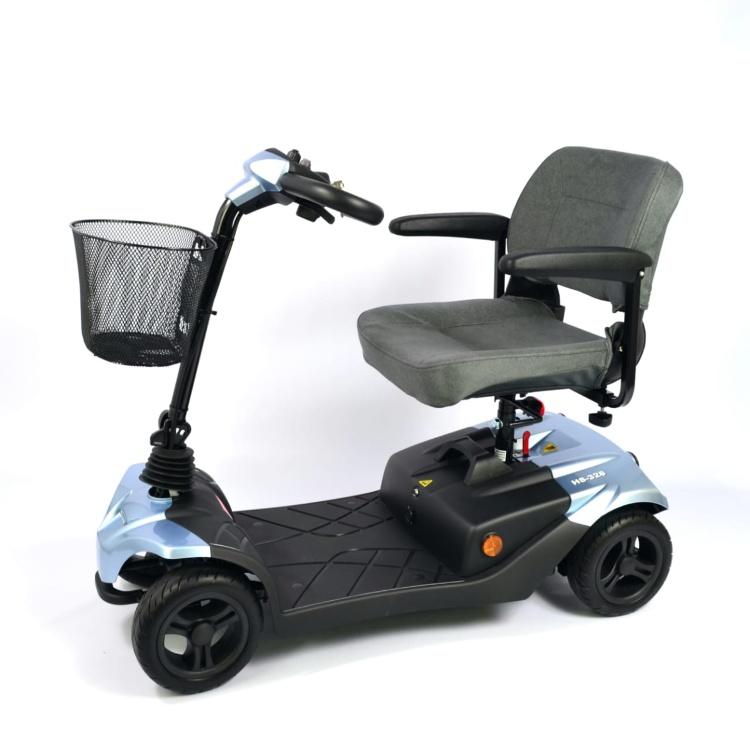 Кресло-коляска инвалидная с электроприводом (электрическая) скутер 4-х колесный LY-EB103 (103-328)