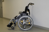 Кресло-коляска инвалидная комнатная/прогулочная алюминиевая складная LY-250 (250-BA-50), ширина сиденья 50 см