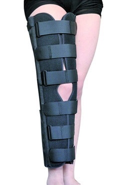 Бандаж разъемный на коленный сустав (для ноги) фиксирующий с ребрами жесткости BKFO C1KN-1201