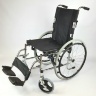 Кресло-коляска инвалидная стандартная складная LY-250-JP, ширина сиденья 41 см, максимальный вес 120 кг.